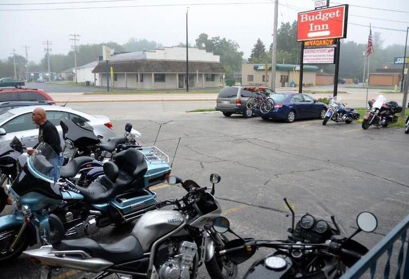 فندق Budget Inn Marinette