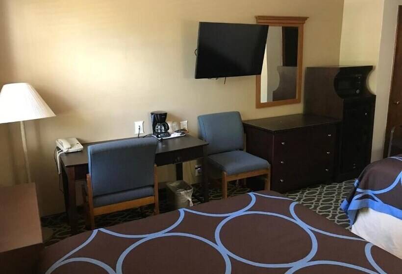 فندق Budget Inn Marinette