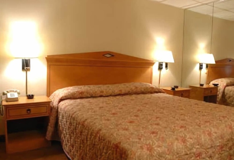 Отель Lynbrook Motor Inn