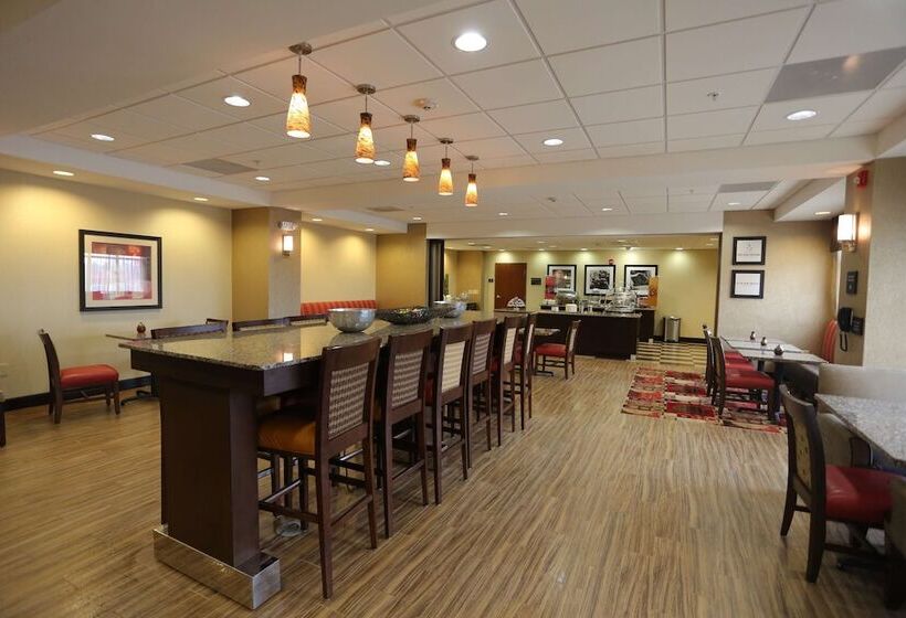 فندق Hampton Inn Atmore