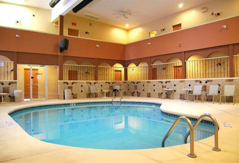 Отель Loyalty Inn Wisconsin Dells