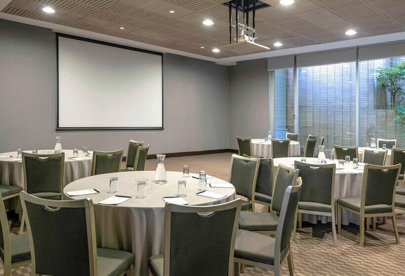 בית מלון כפרי Pullman Santiago Vitacura