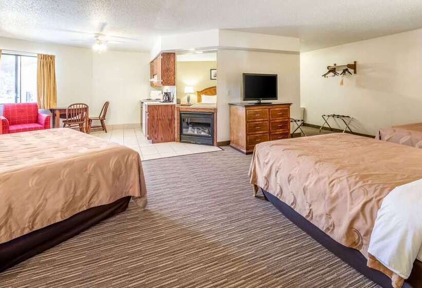 هتل Quality Inn Keystone Near Mount Rushmore