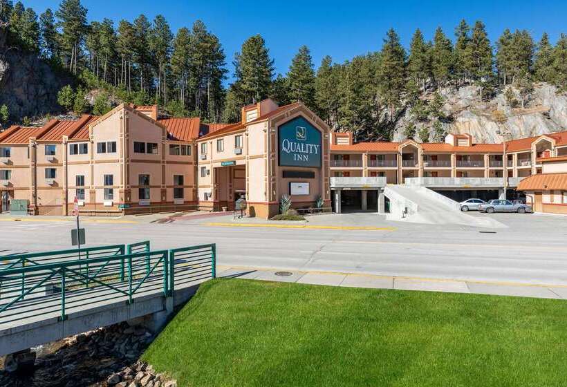 هتل Quality Inn Keystone Near Mount Rushmore