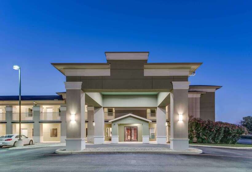 酒店 Super 8 By Wyndham Cotulla Tx