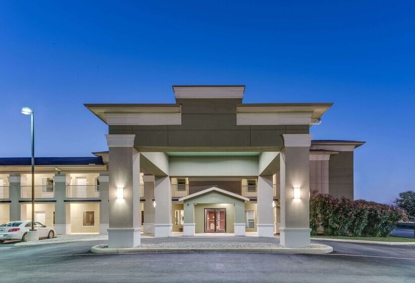 酒店 Super 8 By Wyndham Cotulla Tx