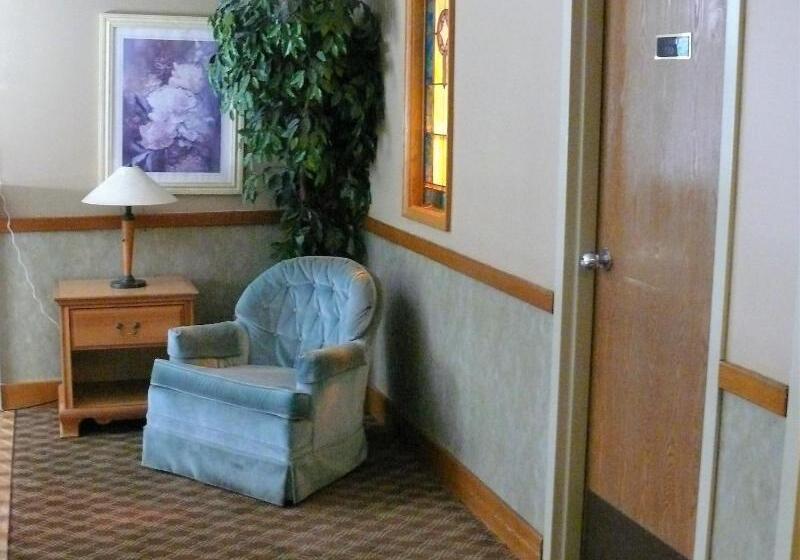 בית מלון כפרי The Woodridge Inn