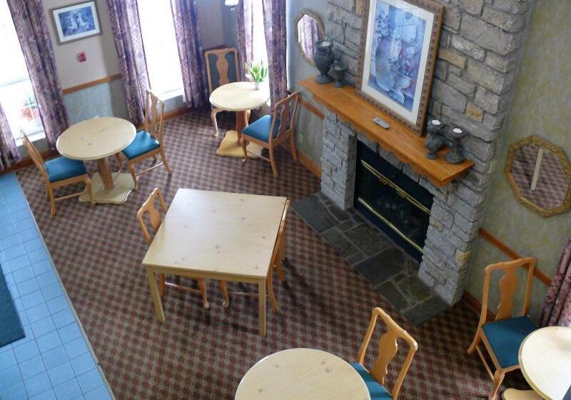 בית מלון כפרי The Woodridge Inn