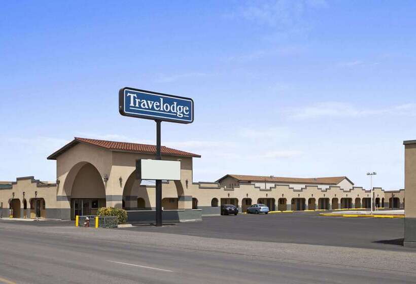 هتل Travelodge By Wyndham Clovis