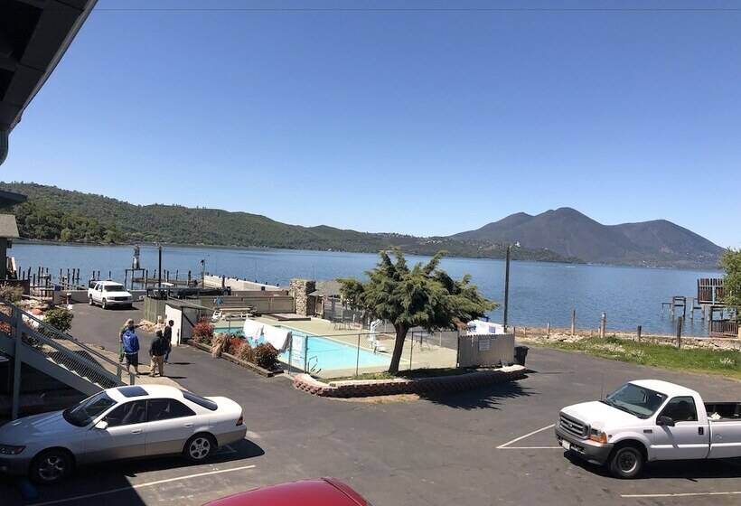 Lamplighter Motel Clearlake