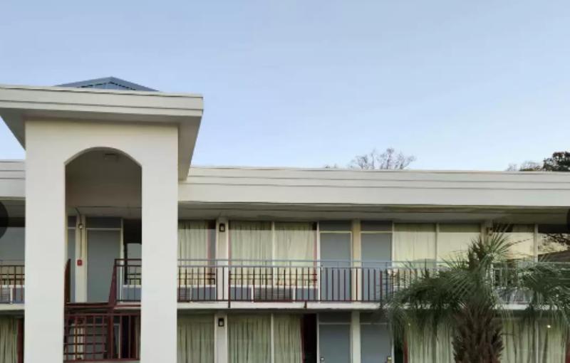 호텔 Econo Lodge