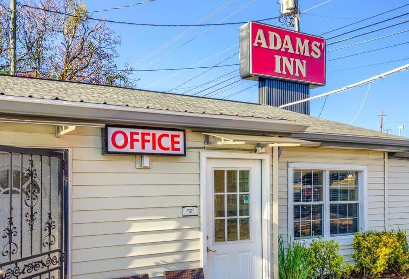 モーテル Adams Inn