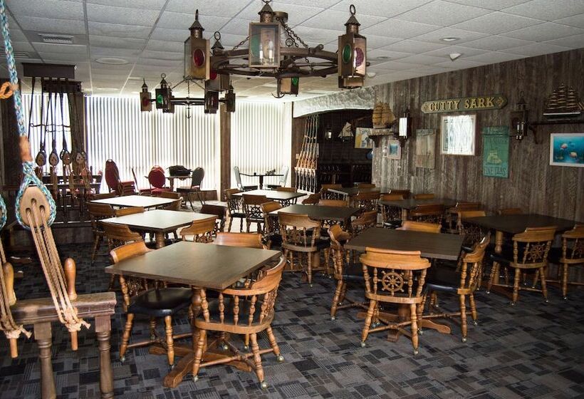 Мотель Windjammer Motor Inn