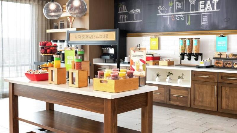 هتل Hampton Inn & Suites Miami Kendall