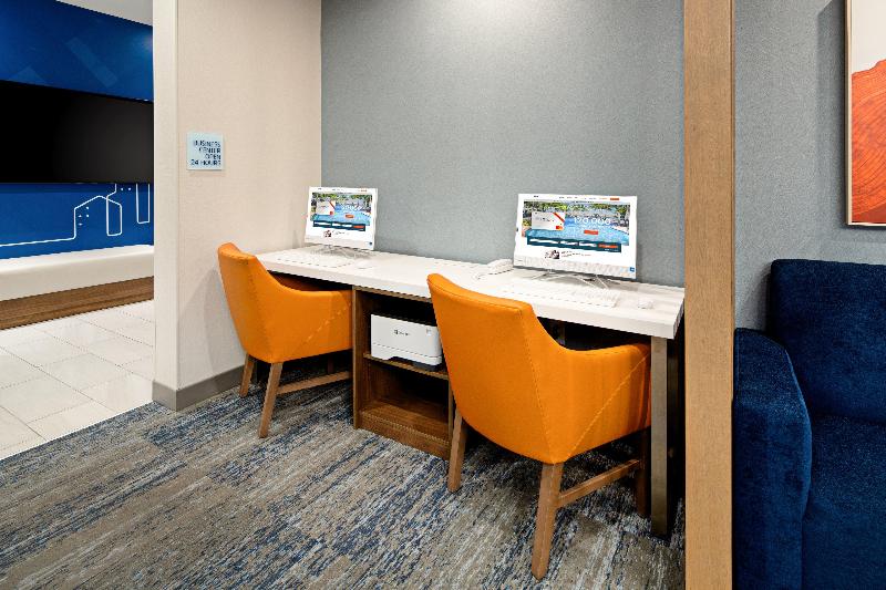 בית מלון כפרי Holiday Inn Express & Suites Palm Desert   Millennium, An Ihg