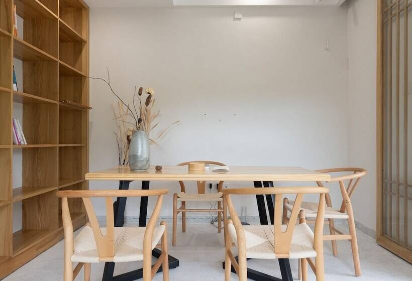 호텔 Yue Shan Shui She Taining