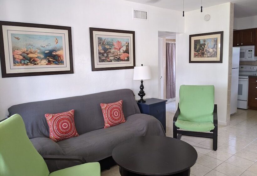 Breakaway Inn