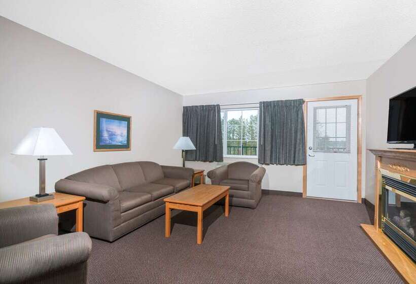 فندق Baymont By Wyndham Baxter/brainerd Area