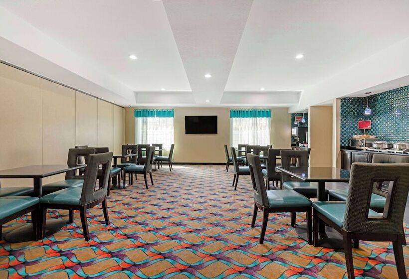 Отель Best Western Plus Pleasanton