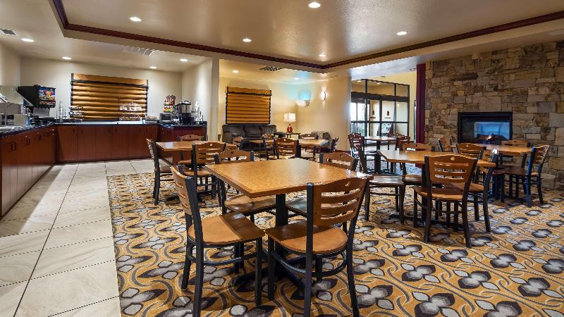 Отель Best Western Shelby Inn & Suites