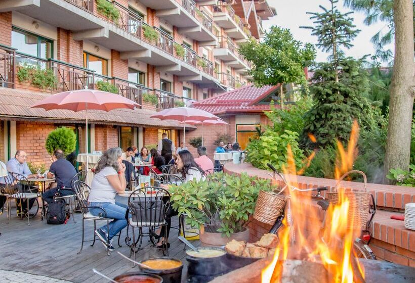 هتل Caro Horoscop