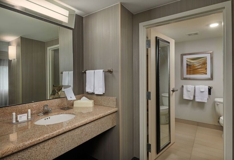 فندق Courtyard Bristol