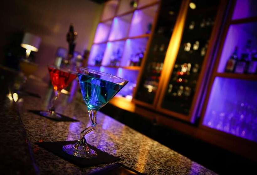 فندق Hilton Garden Inn Olathe