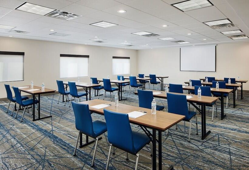 ホテル Holiday Inn Express And Suites Wheeling, An Ihg