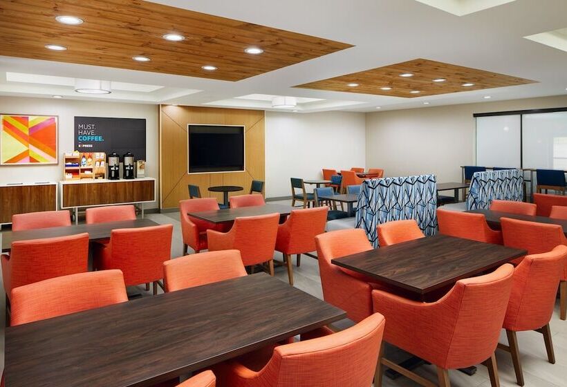 ホテル Holiday Inn Express And Suites Wheeling, An Ihg