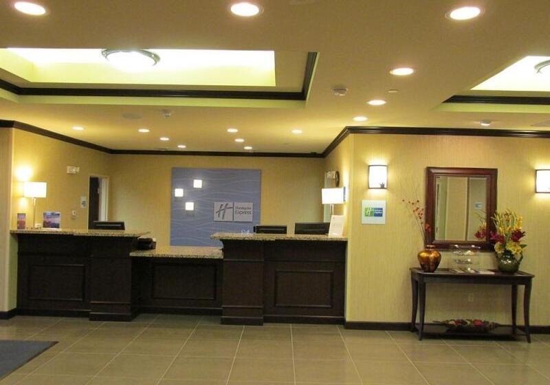 ホテル Holiday Inn Express And Suites Wheeling, An Ihg