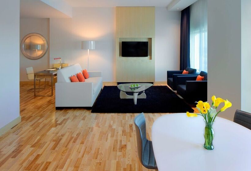 هتل Radisson Blu Mall Of America