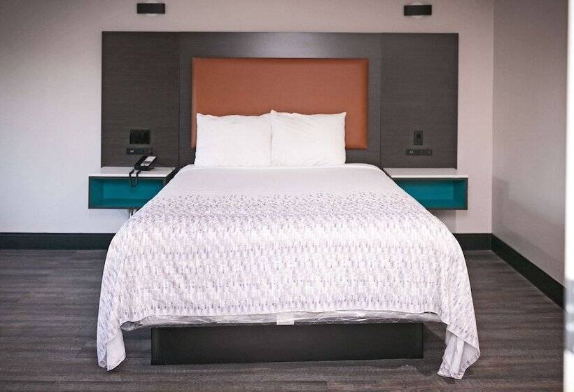 Отель Rodeway Inn South Gate  Los Angeles South