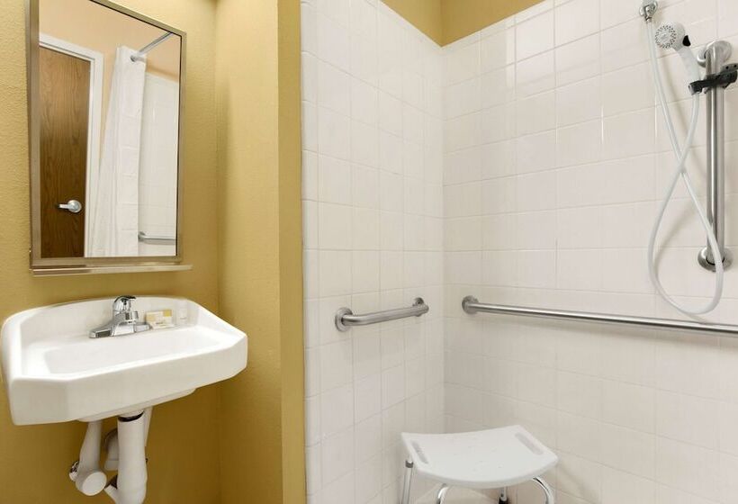 Microtel Inn & Suites By Wyndham