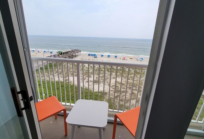 モーテル Golden Sands Oceanfront