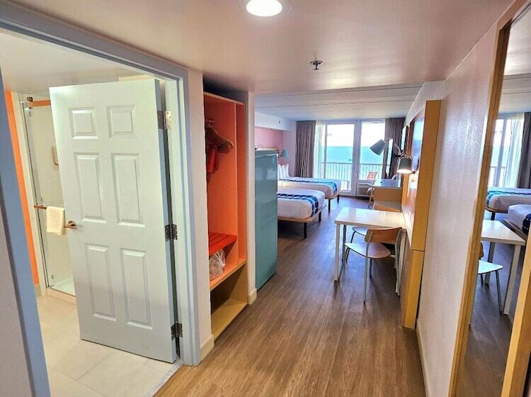 モーテル Golden Sands Oceanfront