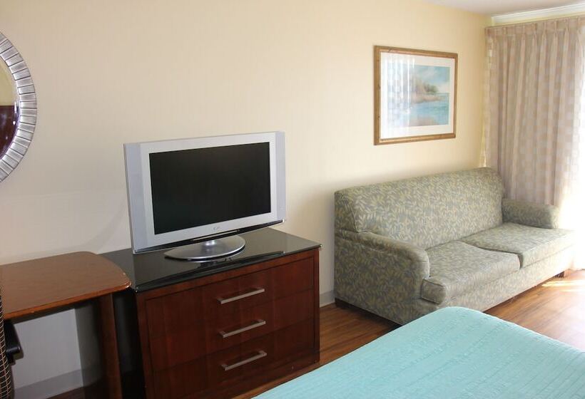فندق على الطريق Seaside Inn & Suites