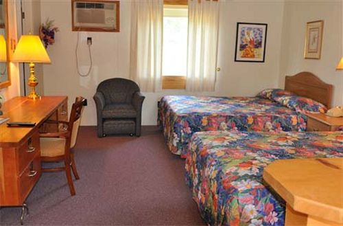 Turnpike Motel