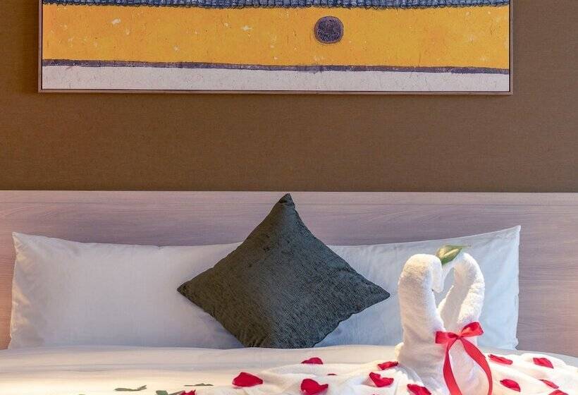 Shundi Shy Hotel Jinshan Lake Zhenjiang