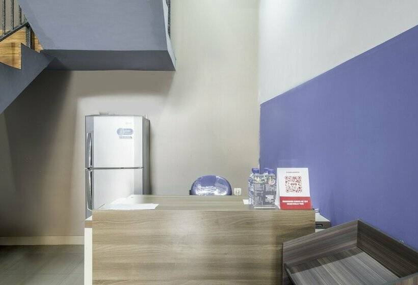 هتل Zleepy Sasana Budaya By Oyo Rooms