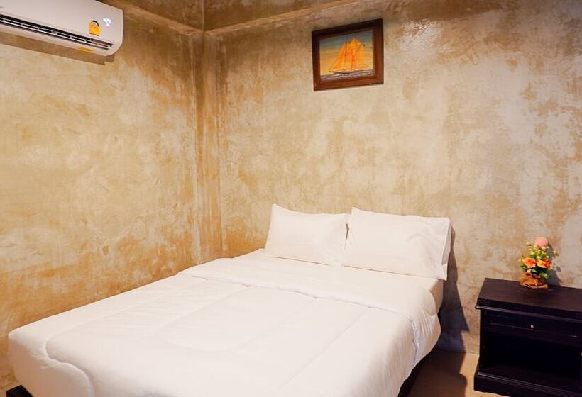 هتل Baan Lung Yod Resort Keangkrachan