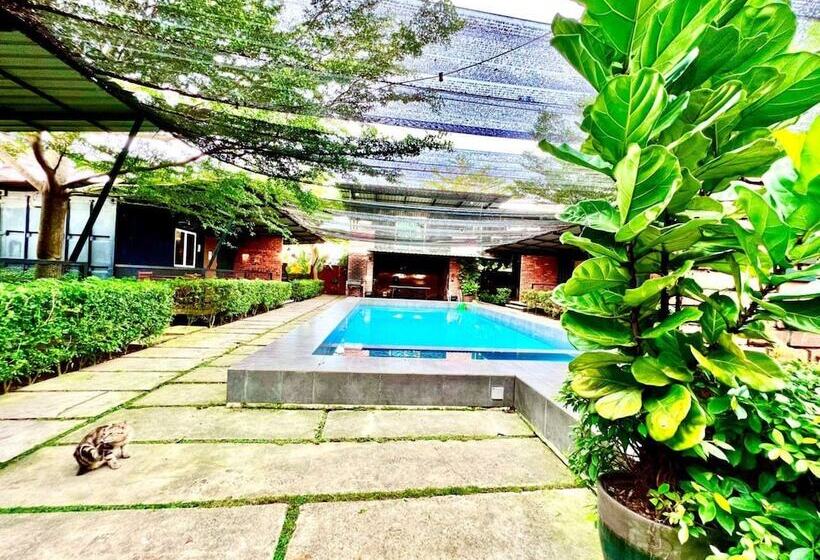 بنسيون Petak Padin Cottage By The Pool, Kepala Batas Penang