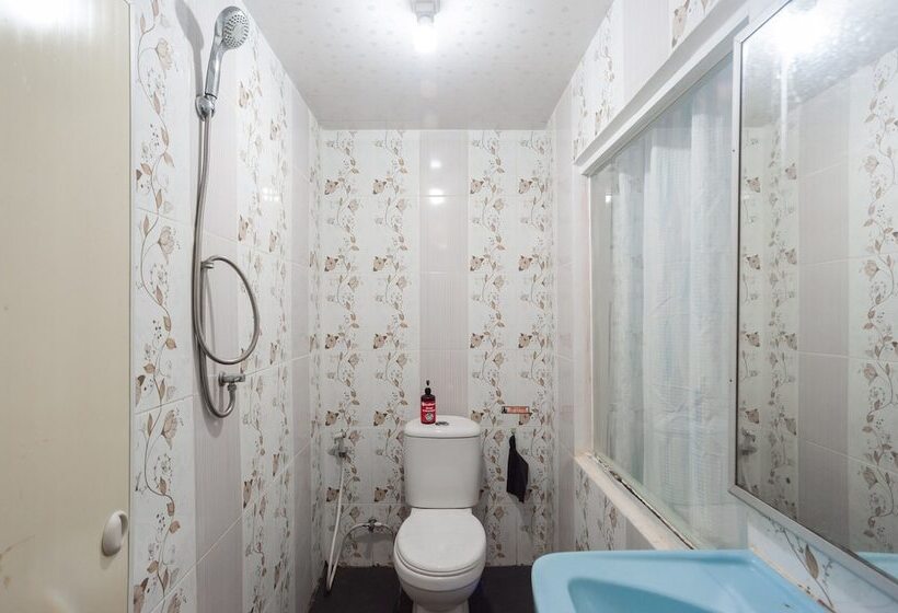 پانسیون Reddoorz Near Jembatan Makalam Jambi