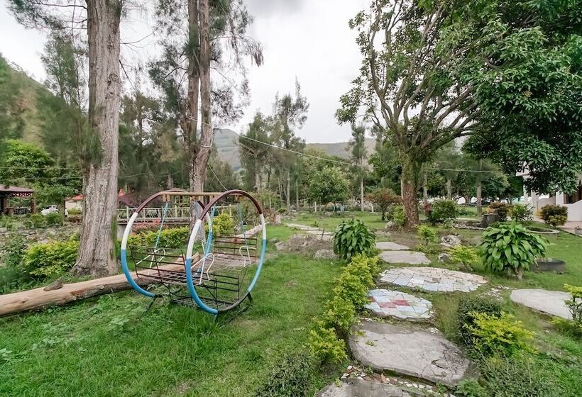 بنسيون Reddoorz Plus @ Jalan Tugu Silalahi Tongging