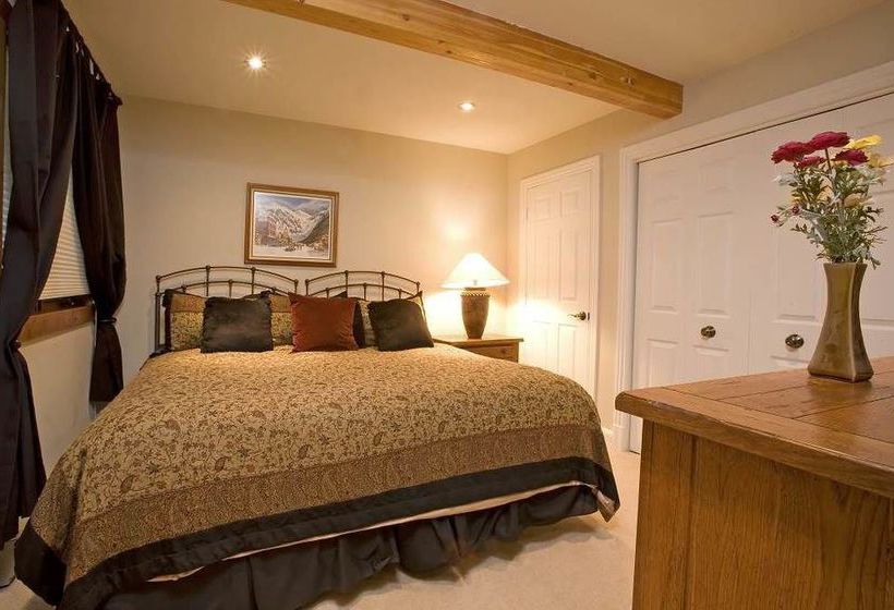 Cimarron Lodge