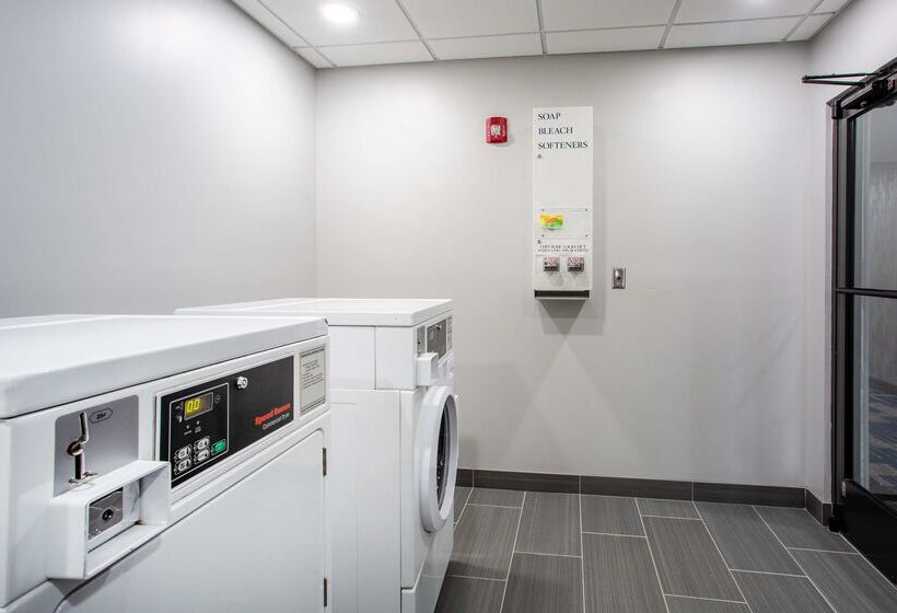 فندق Hampton Inn Elkins