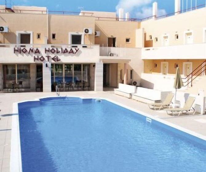 هتل Hiona Holiday