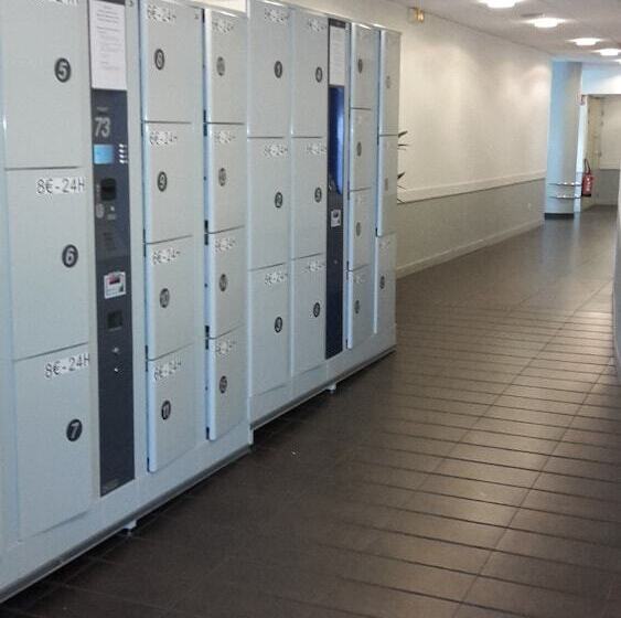 هتل Ibis Budget Paris Porte De Montmartre