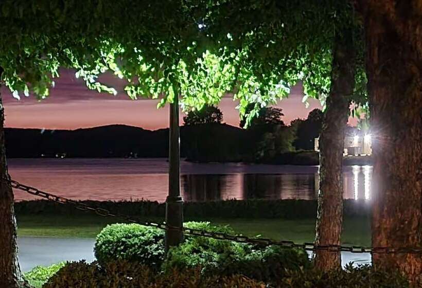 هتل Lake Opechee Inn And Spa