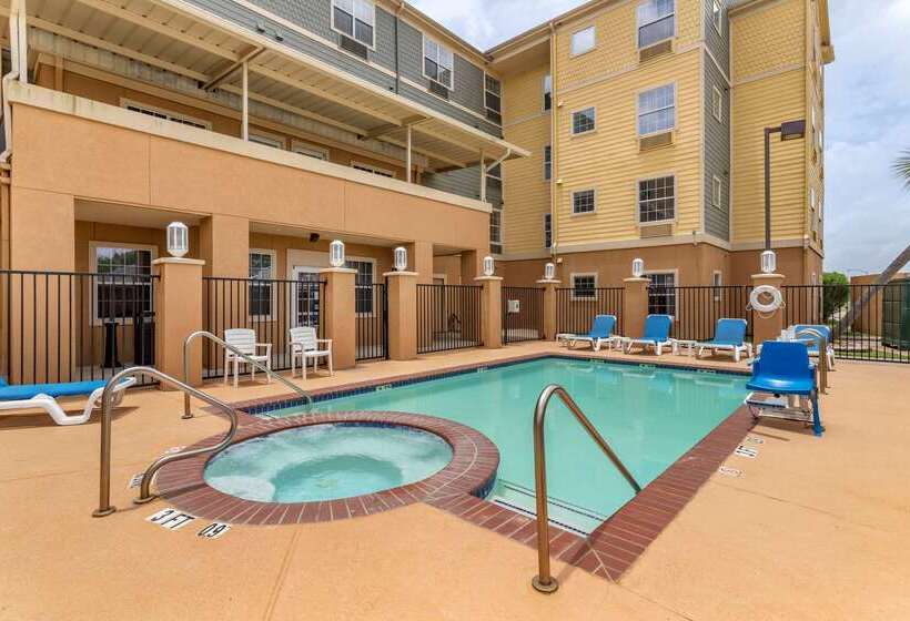 בית מלון כפרי Mainstay Suites Port Arthur  Beaumont South