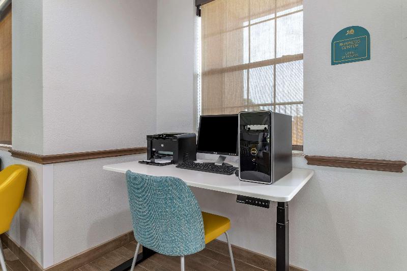 בית מלון כפרי Mainstay Suites Port Arthur  Beaumont South